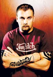 Jussi Salonoja peri 11-vuotiaana makkaratehtaan.