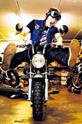 Nyt lähti mopo käsistä! Enduroa harrastanut Markku Laimio ja hänen kaksi veljeään innostuivat 15 vuotta sitten Honda Monkeysta.