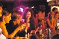 “Varo Mojitoa! Kolmessa vuodessa coolista drinkistä tuli tosi uncool”, pelottelee Paul Mant.