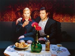 Aki Kaurismäen uusin elokuva Laitakaupungin valot päättää Suomi-trilogian. Ja ravintolakierroksen.