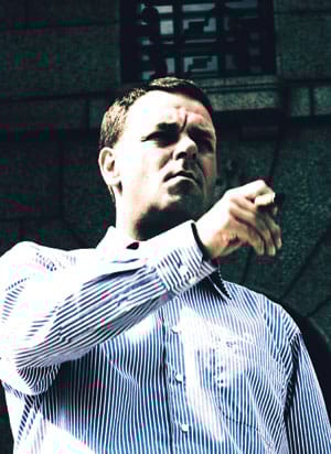 Jan Vapaavuori golffaa Talissa ja Pickalassa. Hän lenkkeilee, pelaa kaukalopalloa, salibandya ja tennistä. Ja kannattaa intohimoisesti HIFKiä.