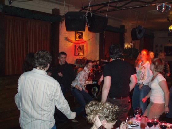 Uuden vuoden diskoilua B kakkosessa