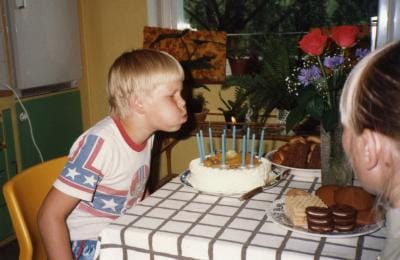 Kesän lapsi mä oon..