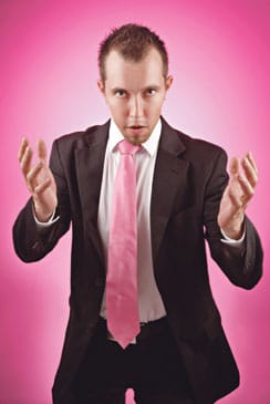 Jani Päivärinta myy pokauskursseja hintaan kaksysiysi.