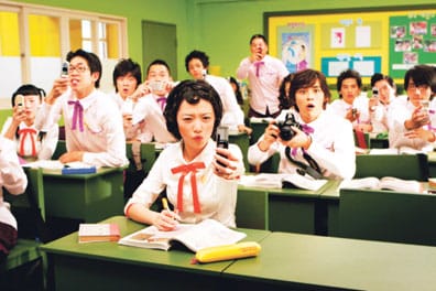 R&A ‘07 -satoa: eteläkorealainen nettisarjakuvaan perustuva Dasepo Naughty Girls kertoo lukiosta, jossa opiskelijat ovat seksimaanikoita, opettajat pervertikkoja.