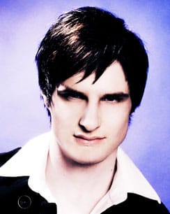 Karri Tolttila haluaa kahta eri väriä päähänsä 11 kertaa vuodessa.