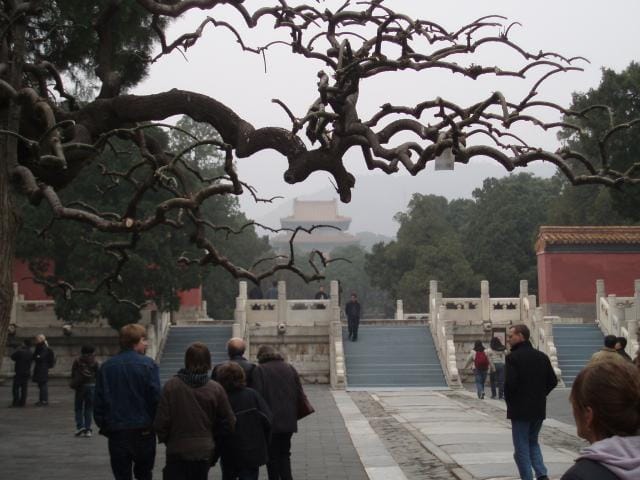 Ming-keisareiden haudalla