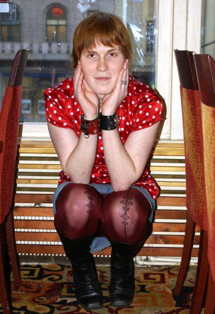 Söpöä ja mietteliästä poseerausta :) (kuvasi Hubertus Helsingissä marraskuussa)