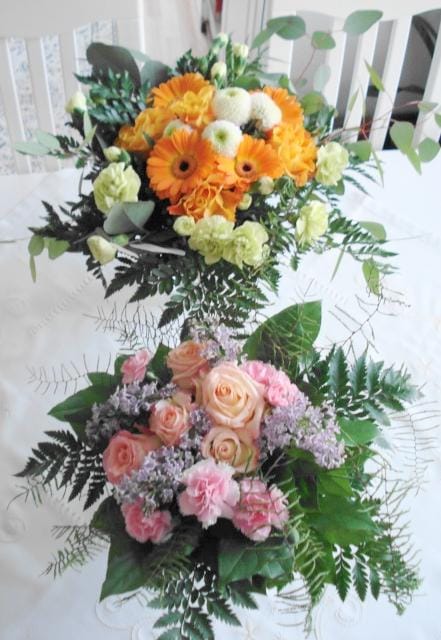 Sain komeita kukkakimppuja kaksin kappalein. :)