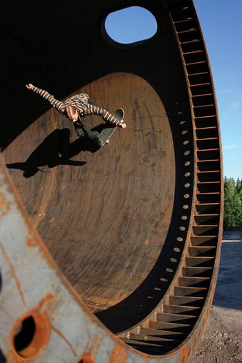 Tero Malinen antaa tyylinäytteen pää alaspäin.