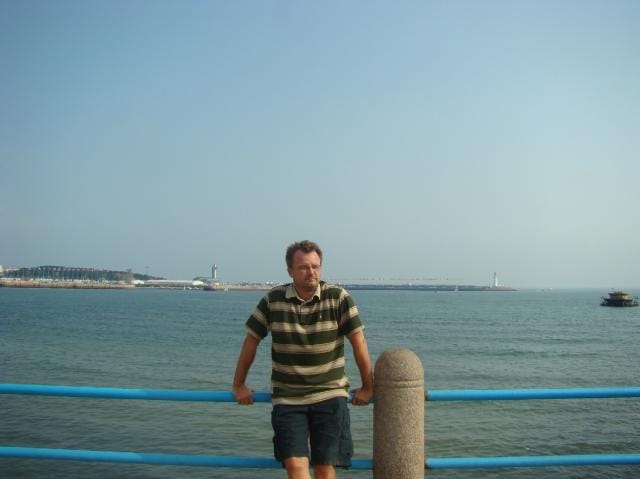 Ja täällä Lurps, Qingdaon purjehdusstadion. Täältä tähän.