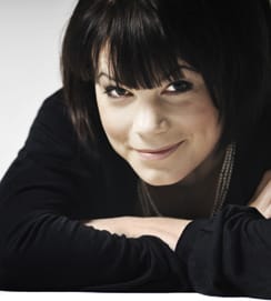 Kevään aikana Laura Siltala haastattelee muun muassa uimahyppääjä Joona Puhakkaa.