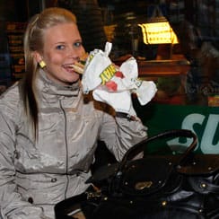 Noora, 20, nautti Subwayssa Vege-Subin.