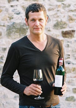Jarkko Peränen maistattaa Wine Clubilla.