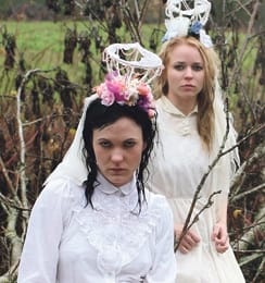 PMMP:n odotettu ensiesiintyminen Väinölänniemellä.