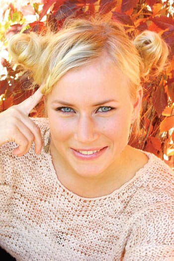 Minka Kuustosen isä on Mikko Kuustonen.