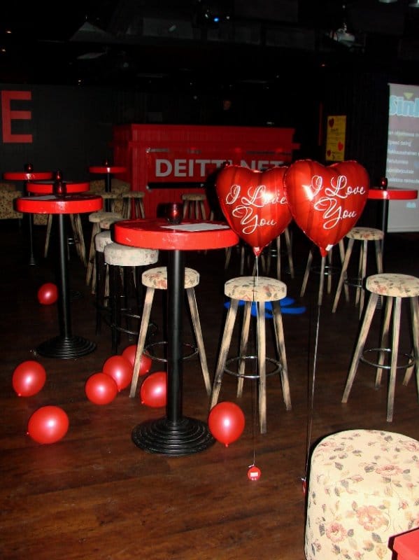 Deitti.net Sinkkubileet 12.2. Helsingin Onnelassa