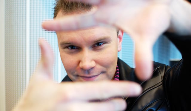 ”Itsenäisissä elokuvatuotannoissa kaikki tekijät ovat mukana omasta intohimosta”, sanoo elokuvantekijä Niko Kostet.