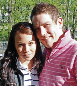 "Emme muista toistemme puhelinnumeroita, mutta kännykän  luettelossa ne ovat ekana", Vesa ja Krista myöntävät.