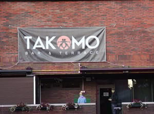 Enää ei tarvitse poistua terassilta, jos nälkä yllättää.