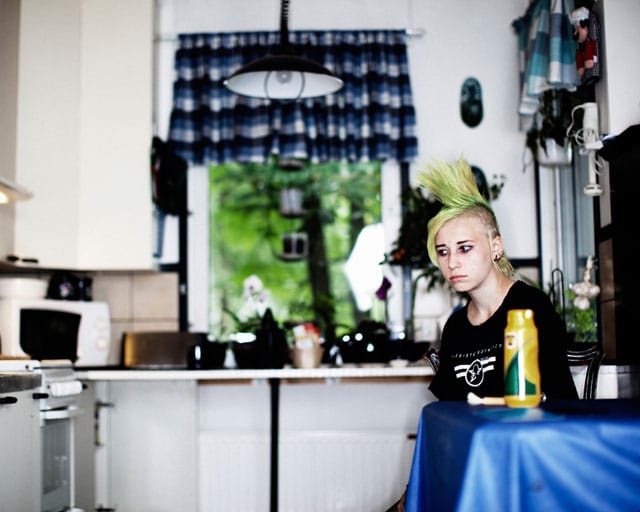 Aki-Pekka Sinikosken valokuvissa teinit näyttäytyvät omana itsenään.