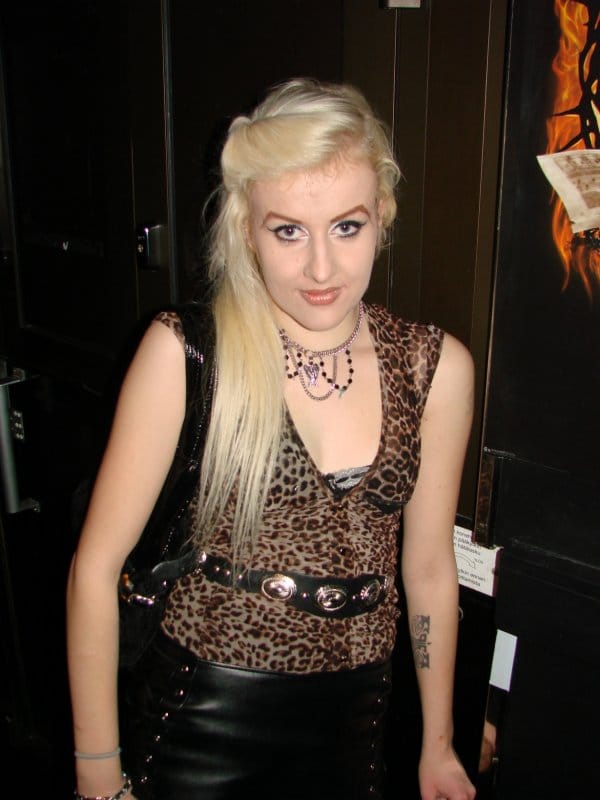 Bar Bäkkäri 14.10. Töissä käyvä Nancy, 21. Sid jäi mullan alle.