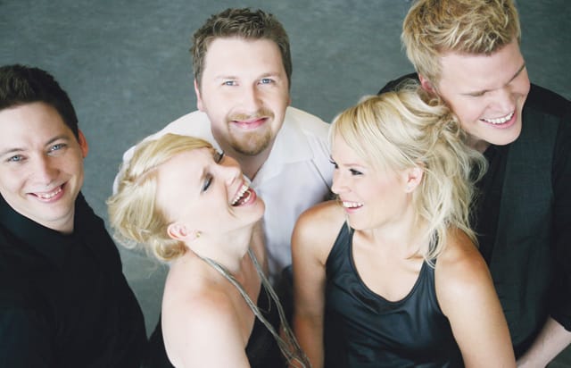 Club for Five tunnelmoi jouluisesti ilman säestystä. (Kuva: Club for Five)