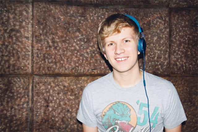 Musiikki on ihan perheestä. 16-vuotiaan Lennon vanhemmat työskentelevät klassisen musiikin parissa. "Saan hyvin työrauhaa ja on äiti käynyt keikallakin."