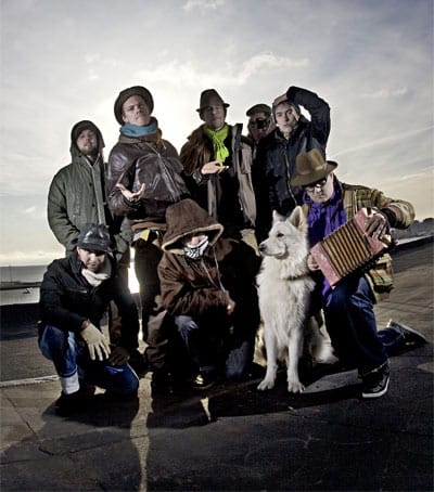 Jätkäjätkät raahaavat karavaaninsa kesäkuussa Suvilahteen.