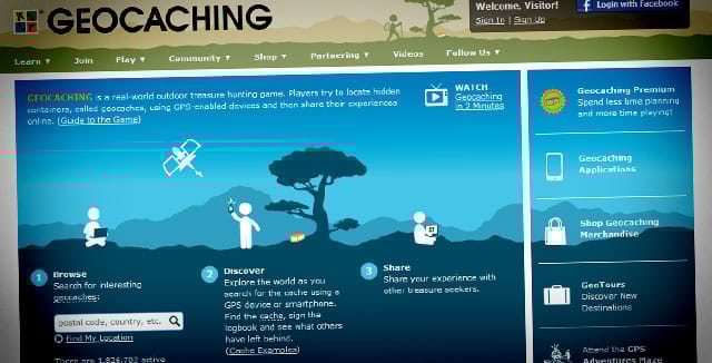 Geocaching.comista voit etsiä läheltäsi löytyviä kätköjä vaikkapa postinumeron perusteella.