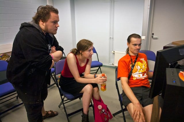 Grafiikkakisan Jury käy läpi annettuja pisteitä.