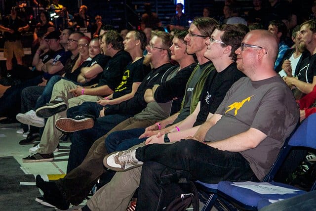 Scene.org:in palkintojen jakoa oli tullut seuraamaan ihmisiä ympäri maailmaa.