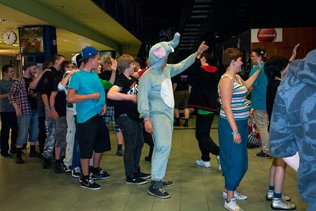 Pitäähän elefanttimarssilla norsukin olla.