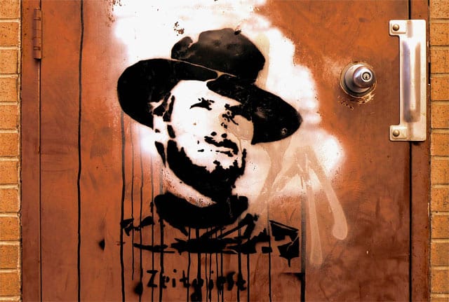 Clint Eastwood esiintyy myös katutaiteessa Dallasissa.