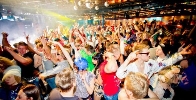 GOOM räjäyttää laivan tunnelman kattoon.