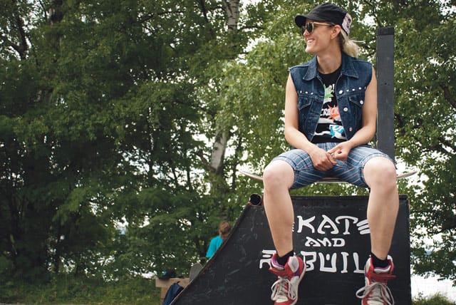 Papu kuuluu Tampereen Skate and Rebuild -ryhmään, joka on rakentanut skeittirampin Aspinniemeen.