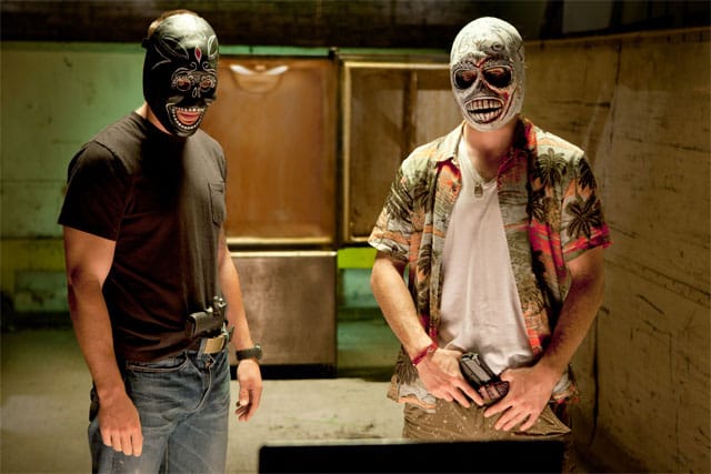 Raakalaiset pyrkii kiihottamaan väkivallalla.