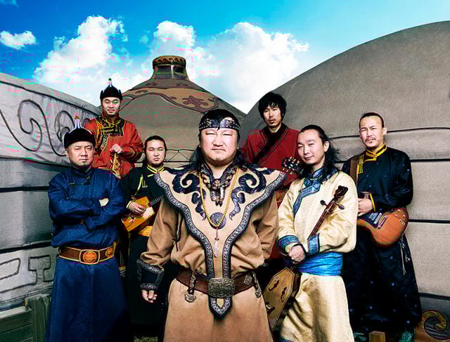 Muun muassa kiinalaista folkmusiikkia esittävä Hanggai esiintyy Maailma kylässä-festivaalissa.