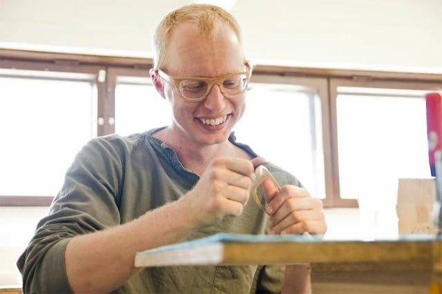 Matti Hänninen on Kraa Kraan toimitusjohtaja ja ainoa suunnittelija.