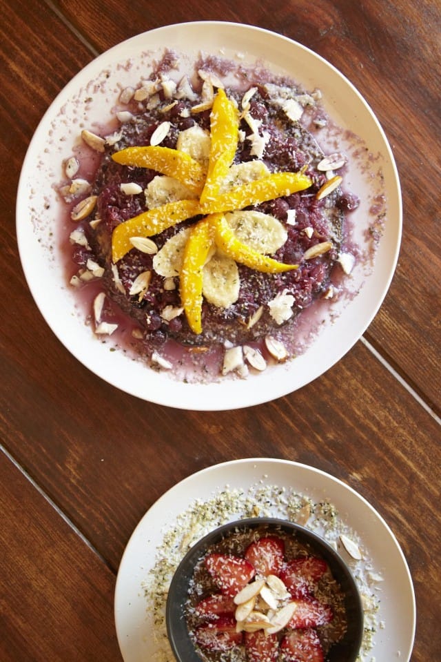 Terveelliset hedelmämarjaiset banaanilättyset maistuvat herkkusuillekin.