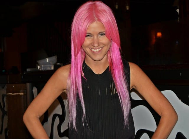 Nettisukupolven artisti, Jannika B.