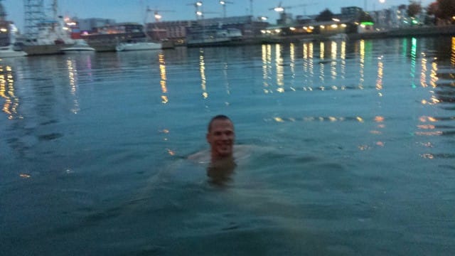 Mandala Travelin Juha Viitala kävi pulikoimassa virkistävässä vedessä.