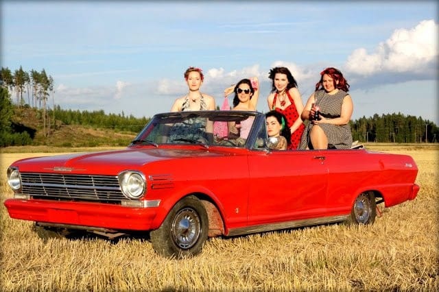 Luvassa kuumia naisia!