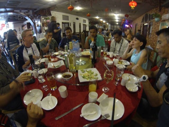 APnic dinneriä Kiinalaisen ruuan äärellä.