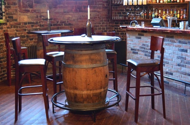 Yksi lempparitilojani Hotel Katajanokalla, Jailbirdin oluthuone.