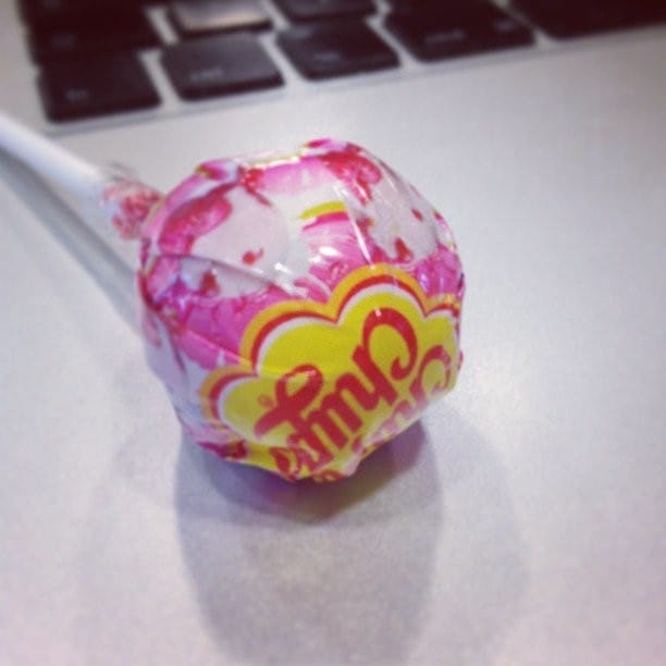 Kerran oli hyvä viikko töissä. Sain kehuja ja sit sain myös tikkarin!