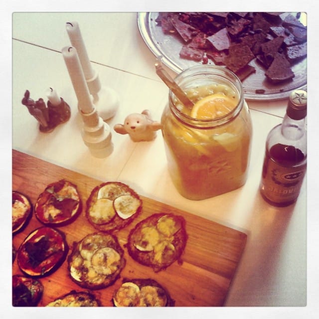 Pöytä katettu EI-klubille!