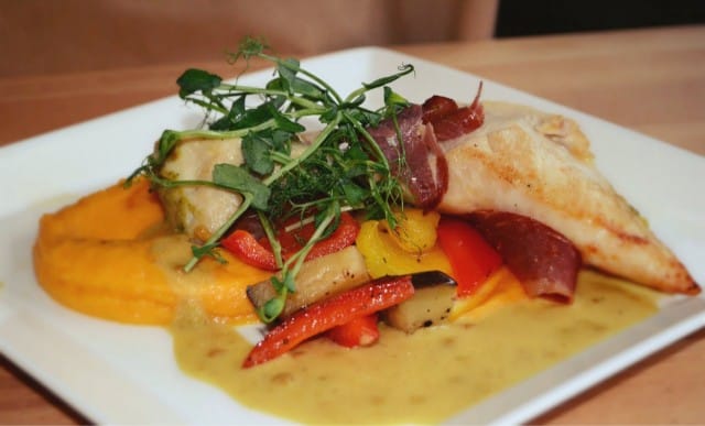 Avokadokanaa. Voin suositella.