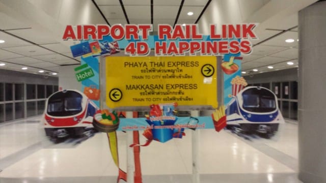 Juna onkin 4D hauskuus.