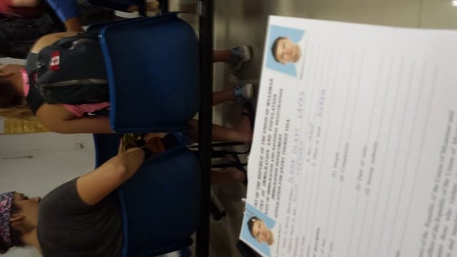 Perillä konsulaatissa